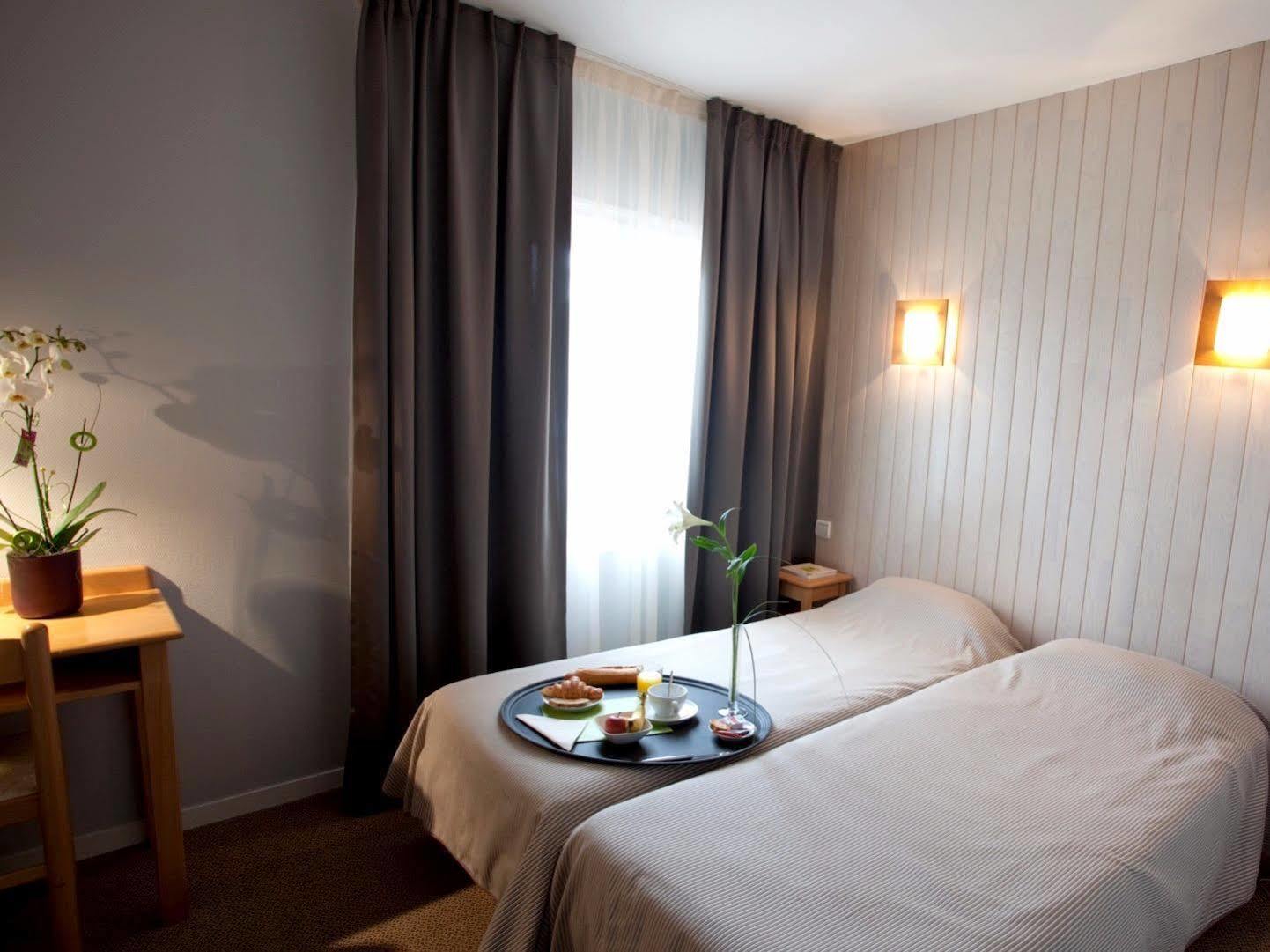 ביסקארוס Logis Hotel Le Relais מראה חיצוני תמונה